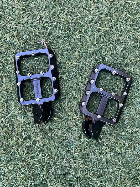 E-Ride Pro and Surron Prickly Pegs